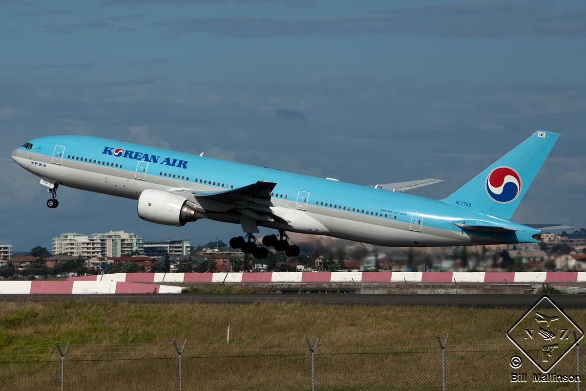 HL7750 · Boeing 777-2B5/ER · (SYD / YSSY)