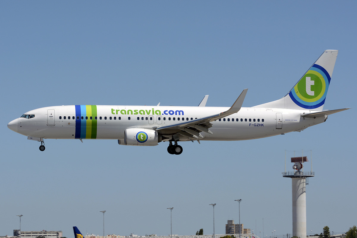 F-GZHK · Boeing 737-8K2(WL) · (LIS / LPPT)