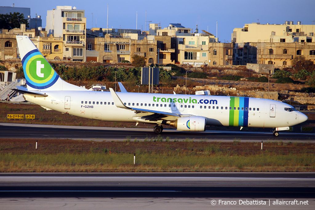 F-GZHB · Boeing 737-8GJ(WL) · (MLA / LMML)