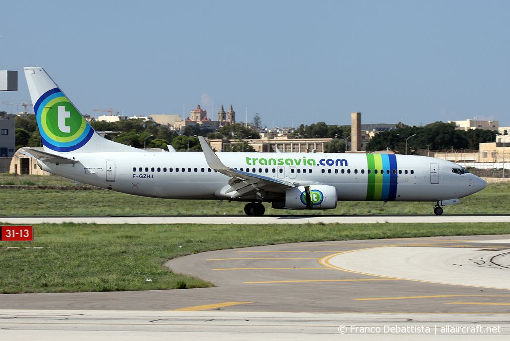 F-GZHJ · Boeing 737-86J(WL) · (MLA / LMML)