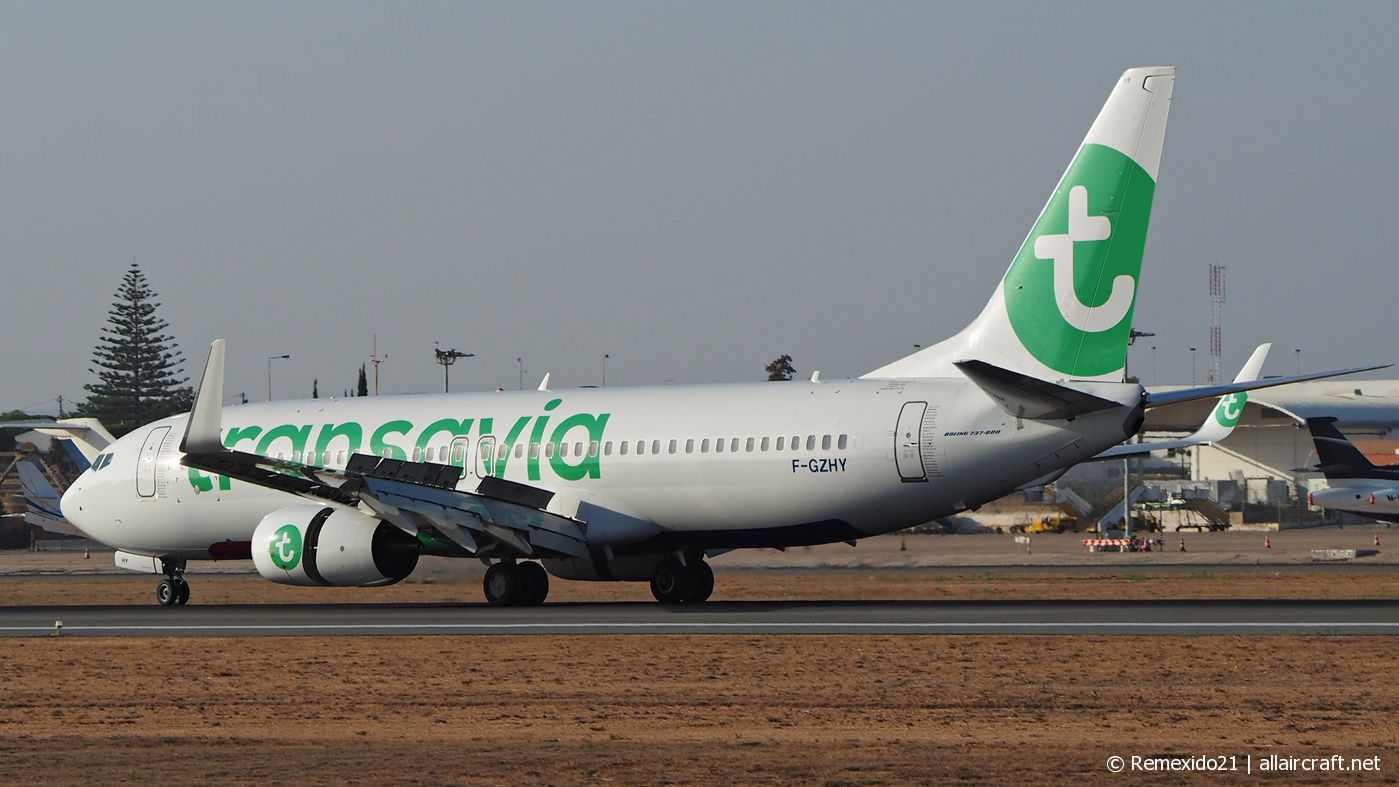 F-GZHY (41344) 2016 Boeing 737-8K2(WL)