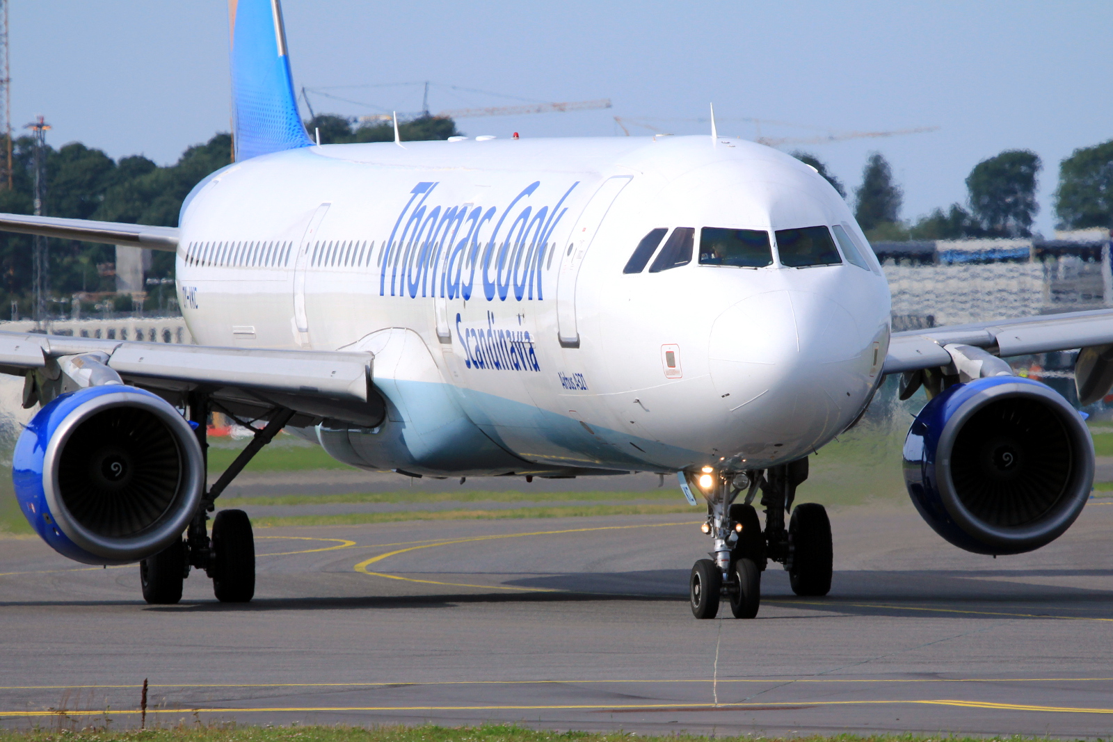 OY-VKC · Airbus A321-211 · (SVG / ENZV)
