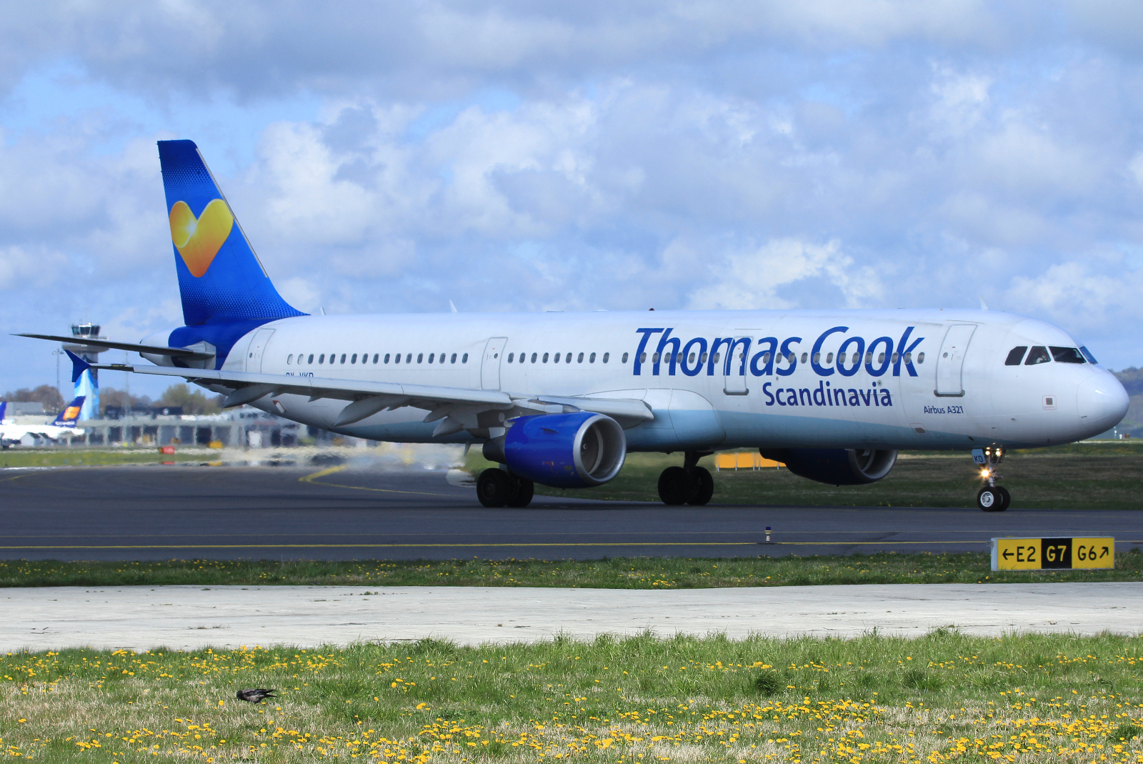 OY-VKD · Airbus A321-211 · (SVG / ENZV)