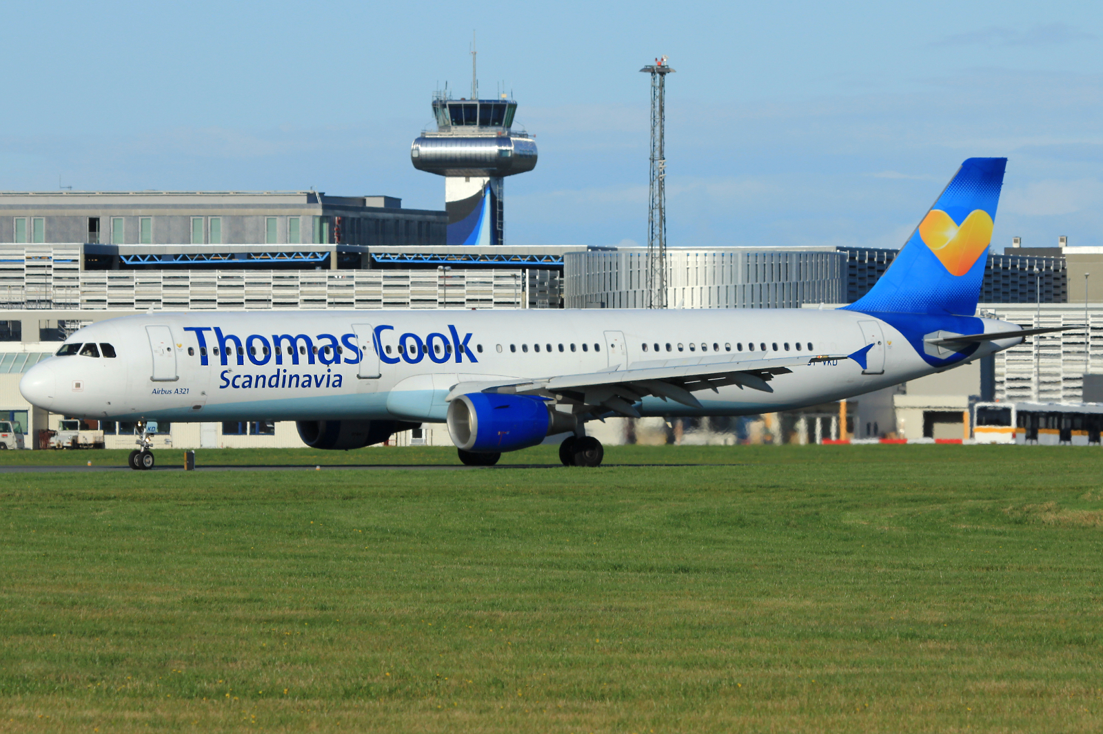 OY-VKD · Airbus A321-211 · (SVG / ENZV)