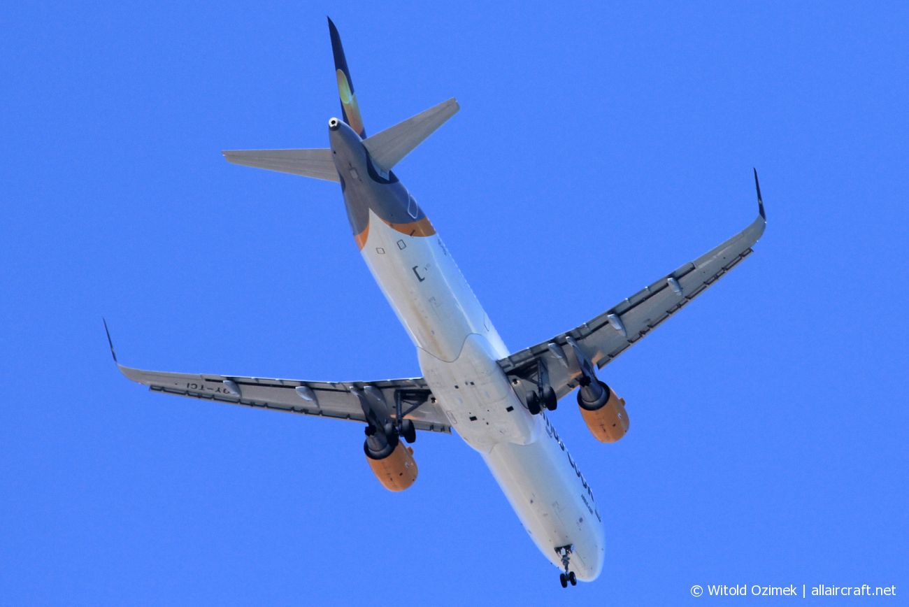 OY-TCI · Airbus A321-211(WL) · (HER / LGIR)