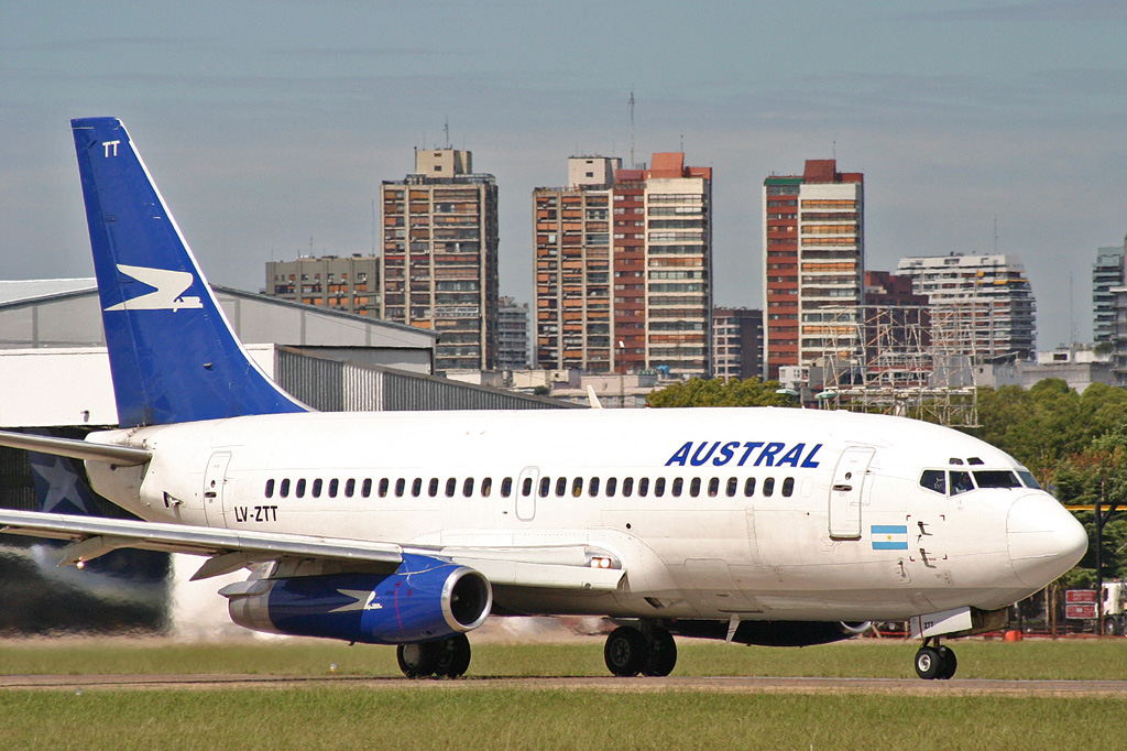 LV-ZTT (21806) 1980 Boeing 737-236Adv