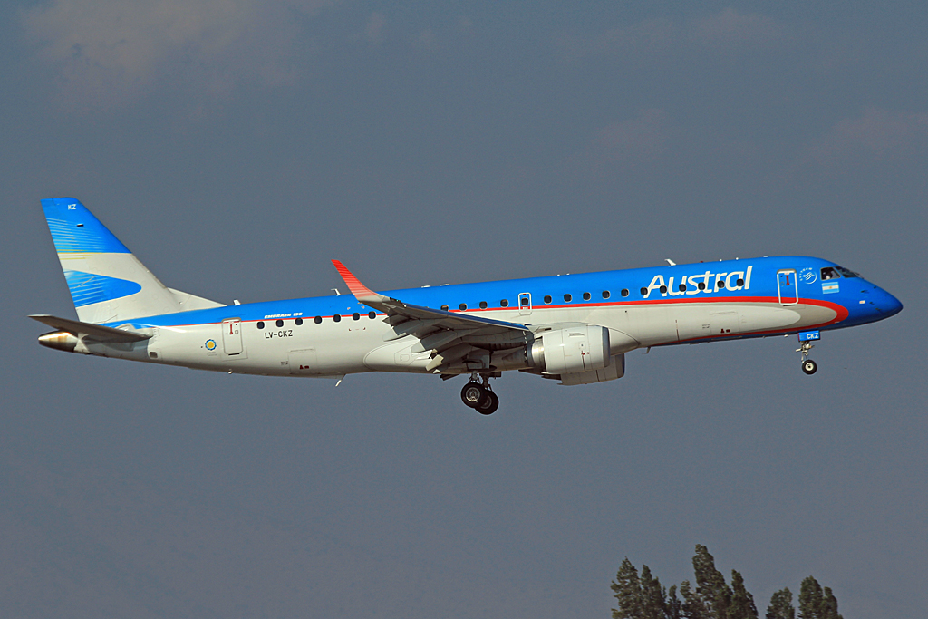 LV-CKZ (cn 19000439) Embraer 190-100IGW