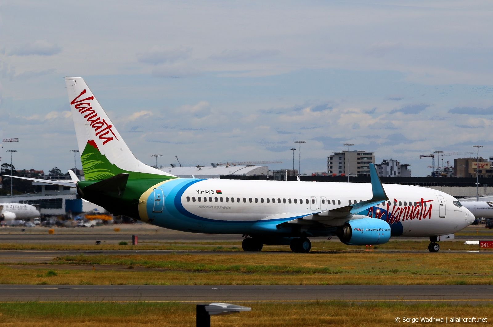 YJ-AV8 (cn 42052) Boeing 737-8SH