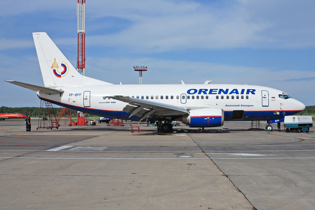 VP-BPF · Boeing 737-5H6 · (DME / UUDD)