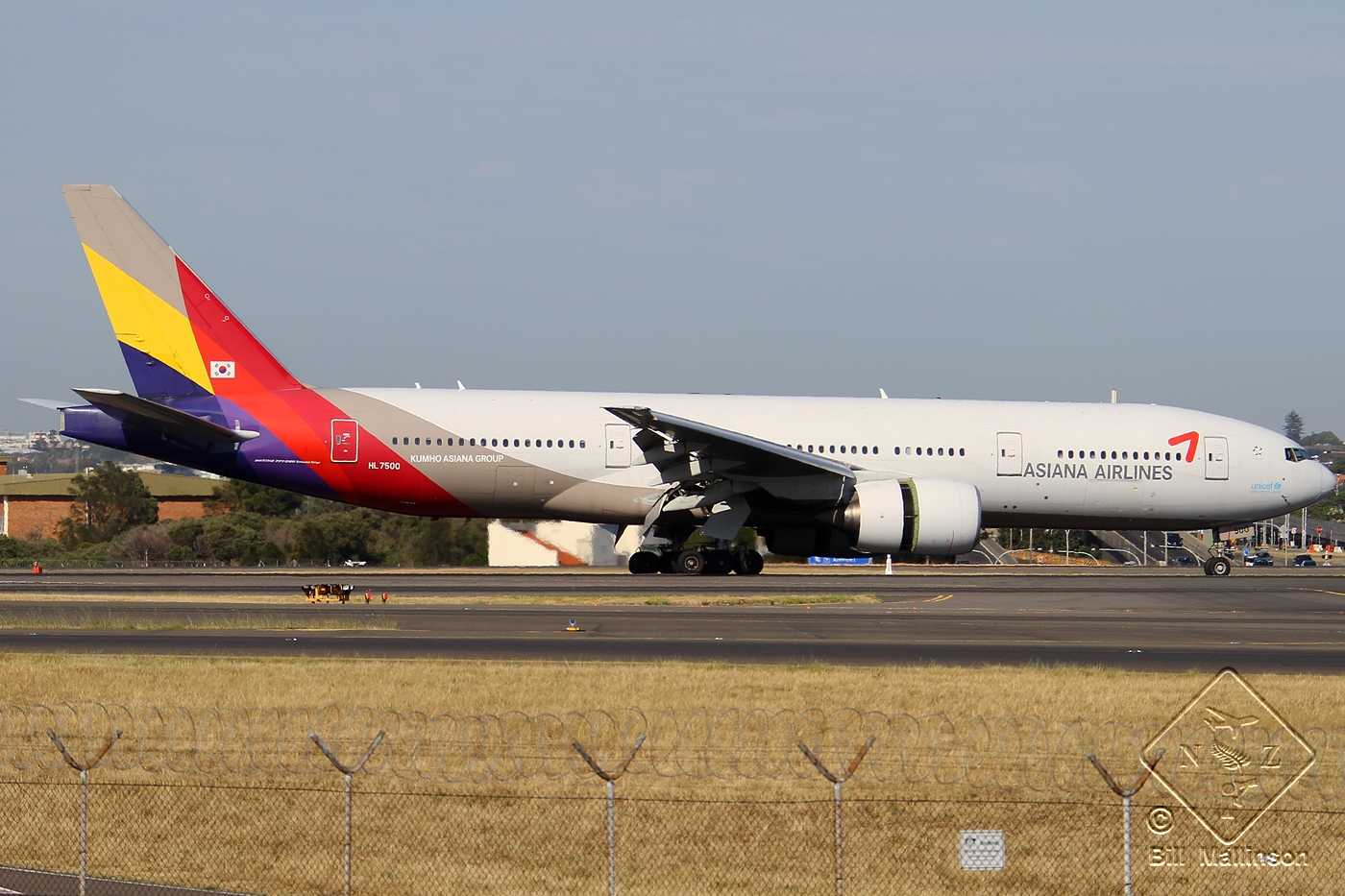 HL7500 (cn 28685) Boeing 777-28EER