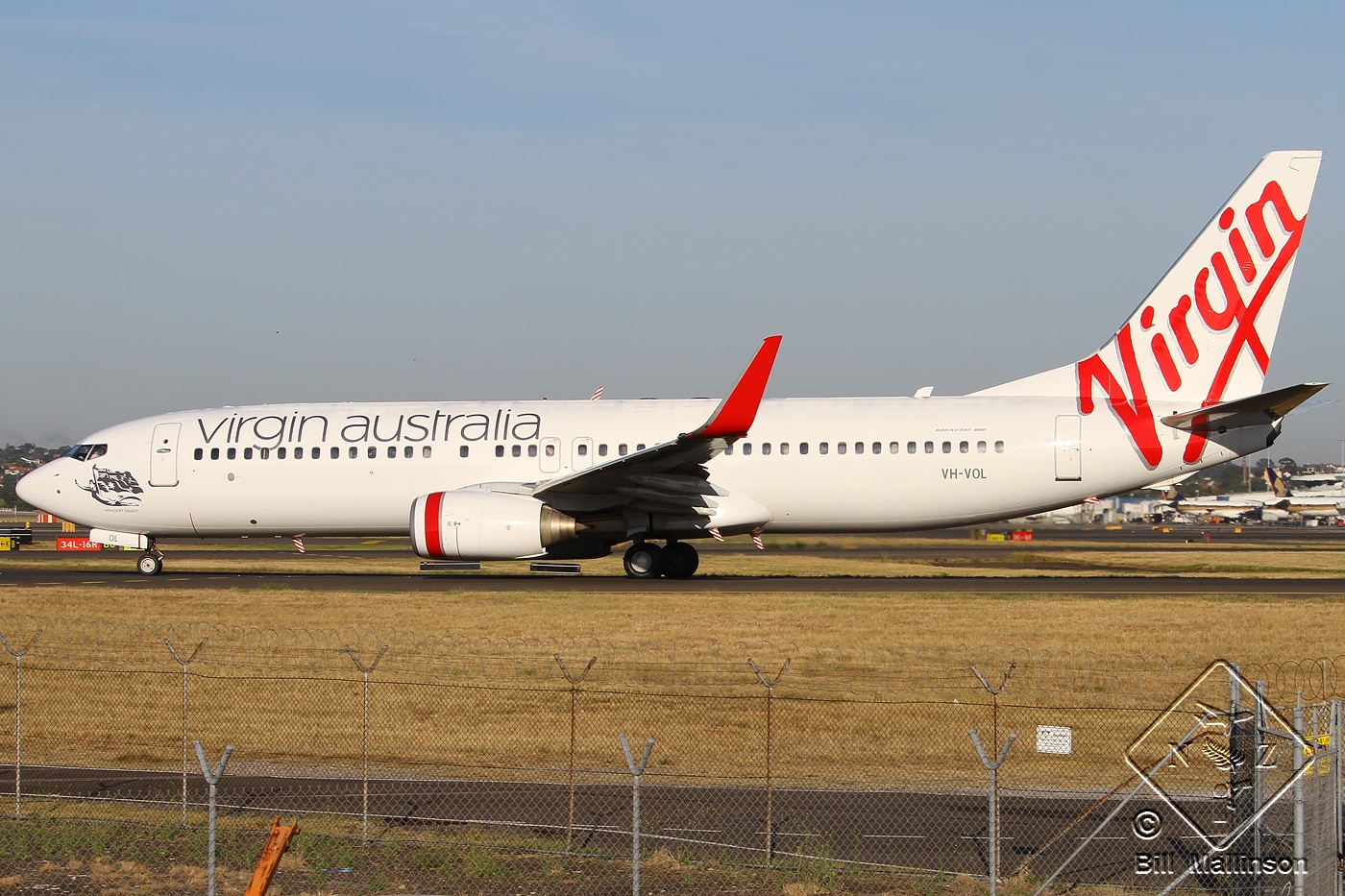 VH-VOL · Boeing 737-8FE · (SYD / YSSY)