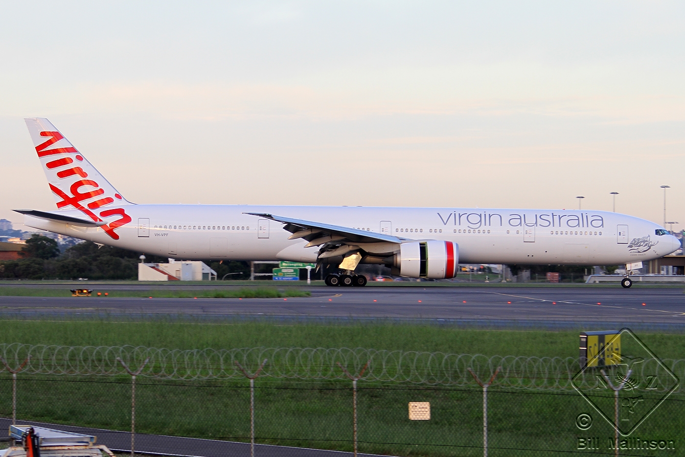 VH-VPF · Boeing 777-3ZG/ER · (SYD / YSSY)