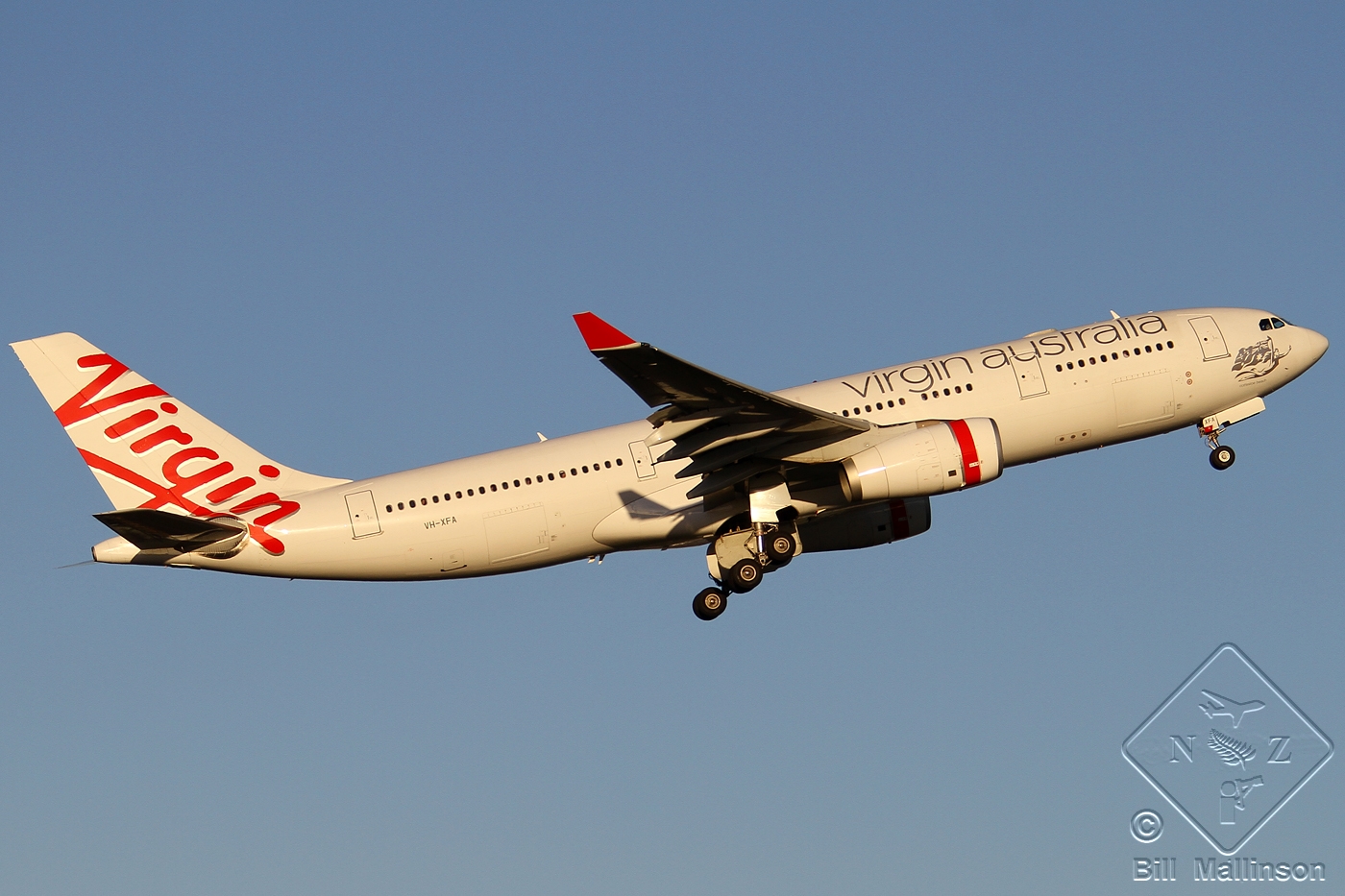 VH-XFA · Airbus A330-243 · (SYD / YSSY)
