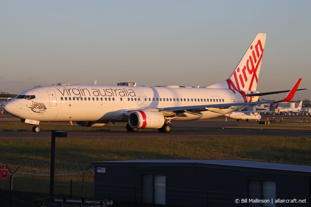 VH-YFY (41005) 2017 Boeing 737-8FE(WL)