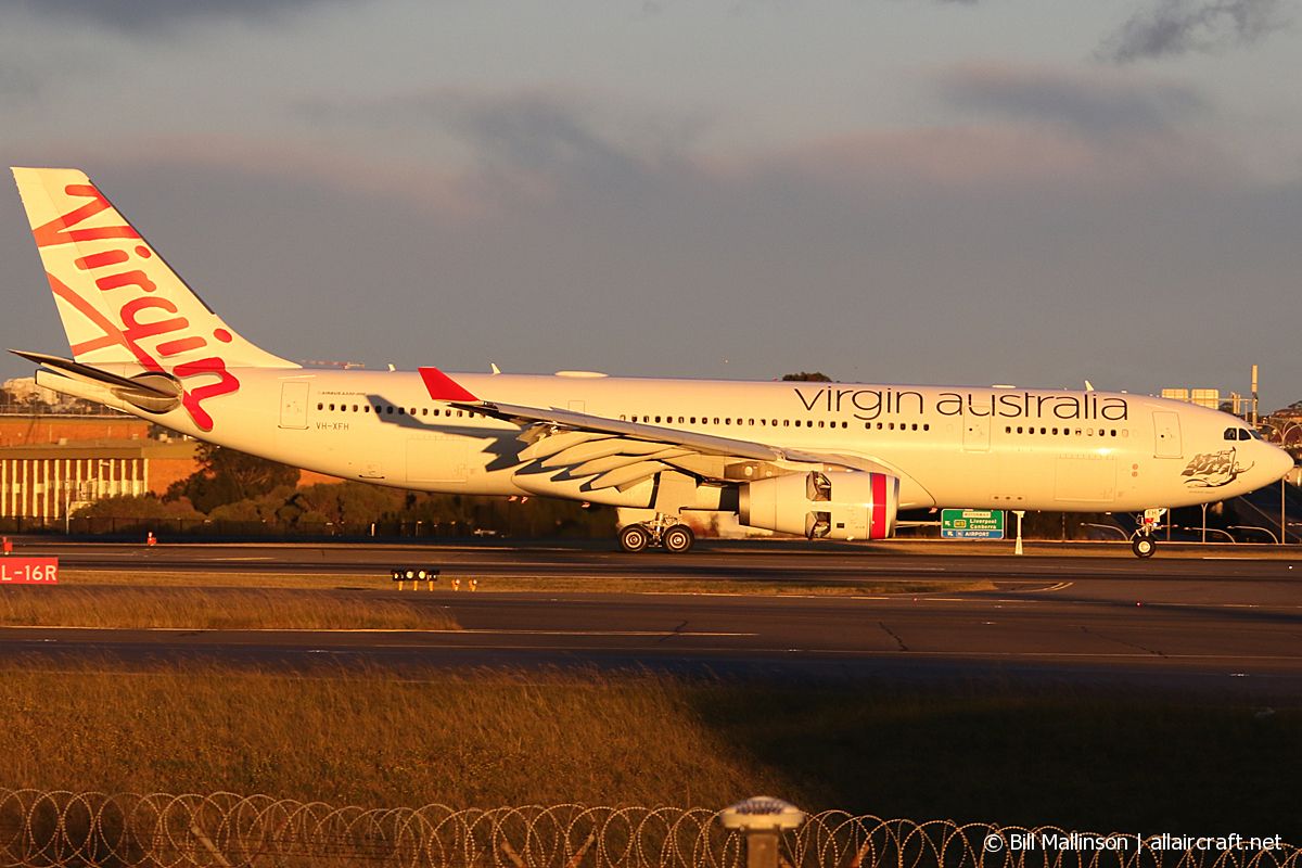 VH-XFH (1452) 2013 Airbus A330-243