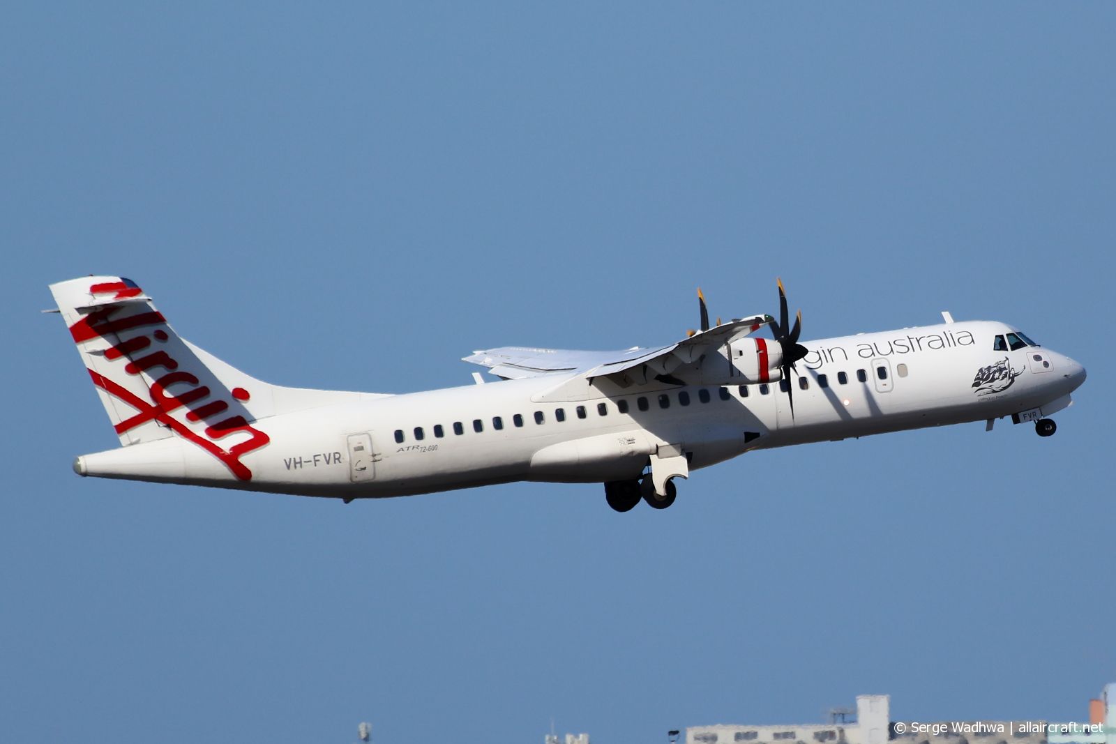 VH-FVR · ATR 72-600 · (SYD / YSSY)