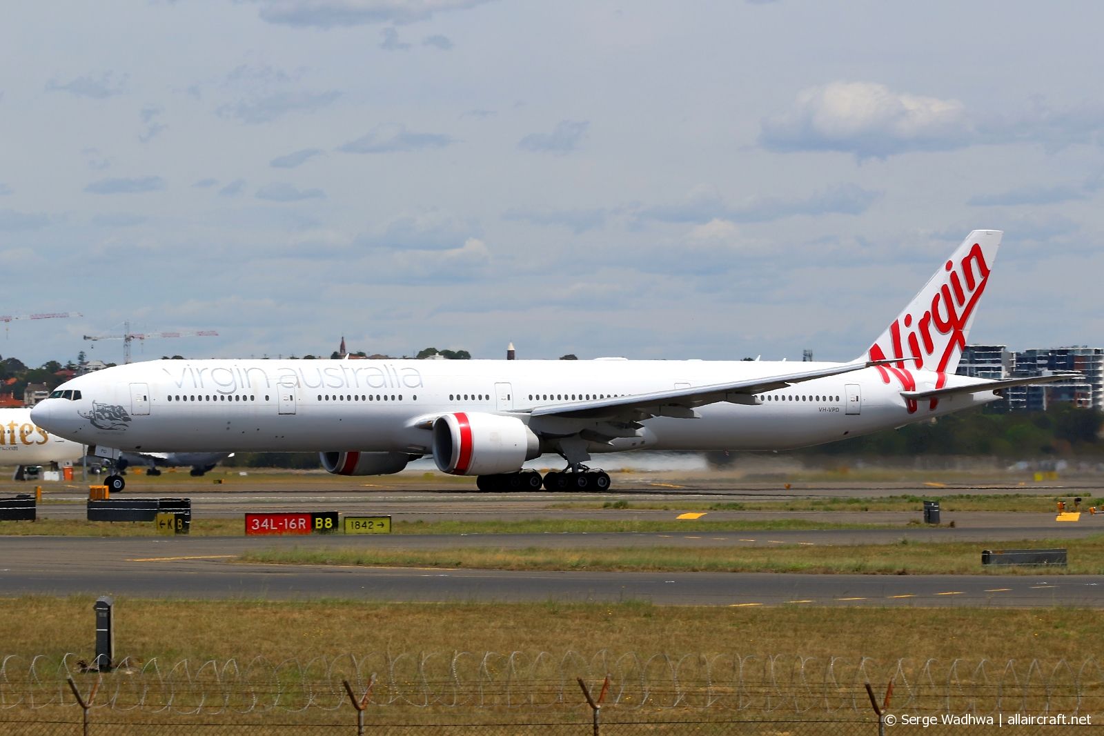 VH-VPD · Boeing 777-3ZG/ER · (SYD / YSSY)