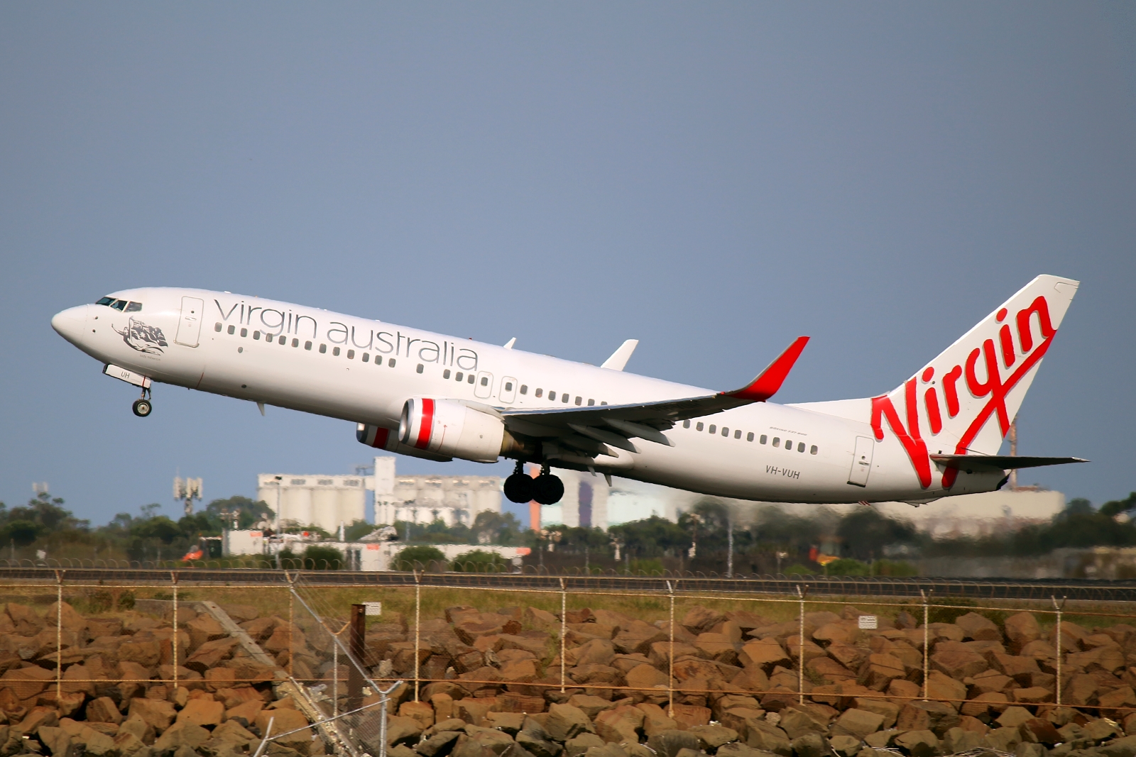 VH-VUH · Boeing 737-8FE(WL) · (SYD / YSSY)