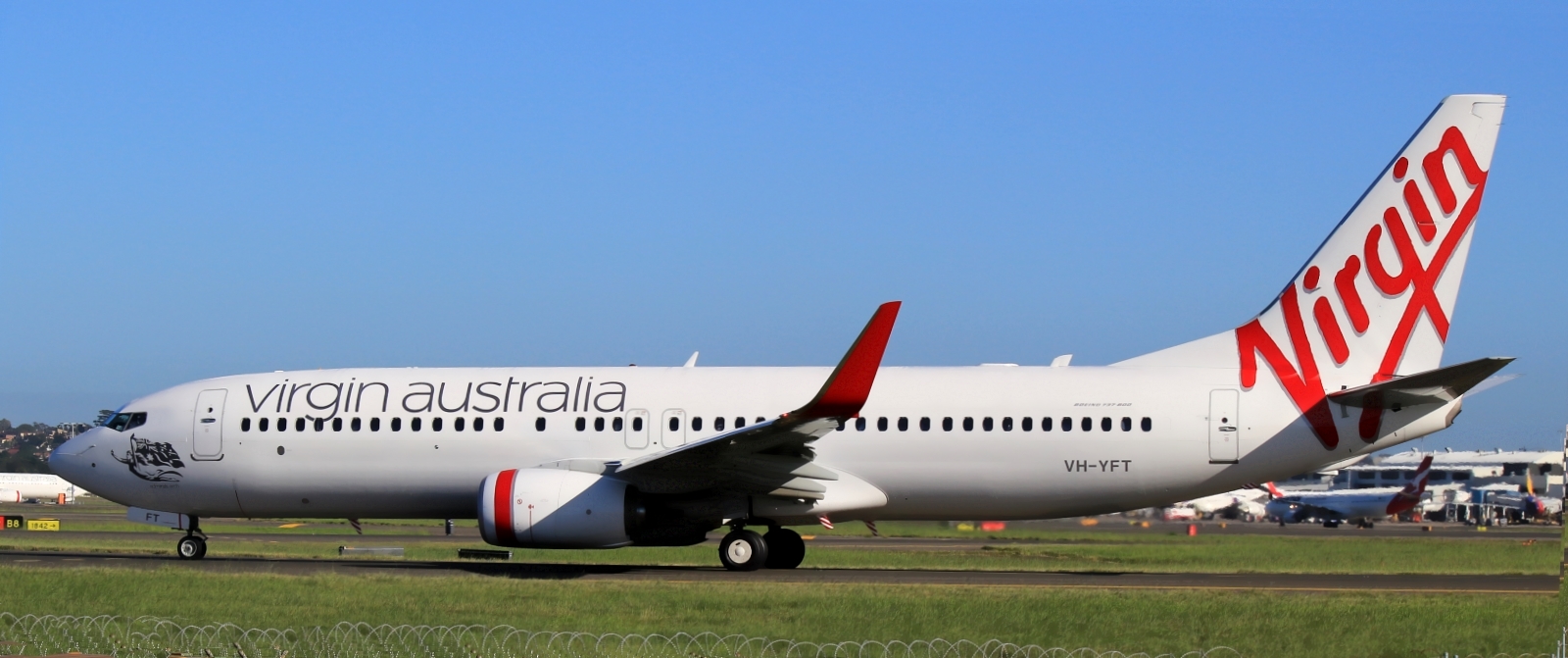 VH-YFT (41028) 2015 Boeing 737-8FE(WL)
