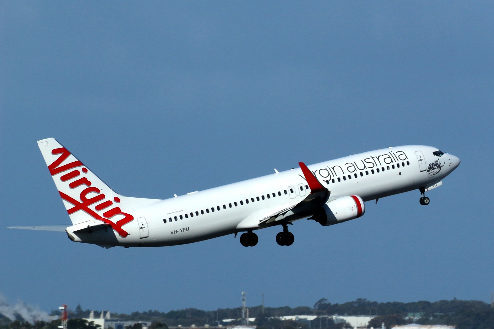 VH-YFU · Boeing 737-8FE(WL) · (SYD / YSSY)