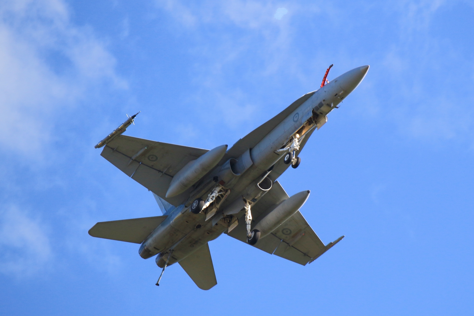 A21-15 · McDonnell Douglas F/A-18A Hornet · (WOL / YWOL)
