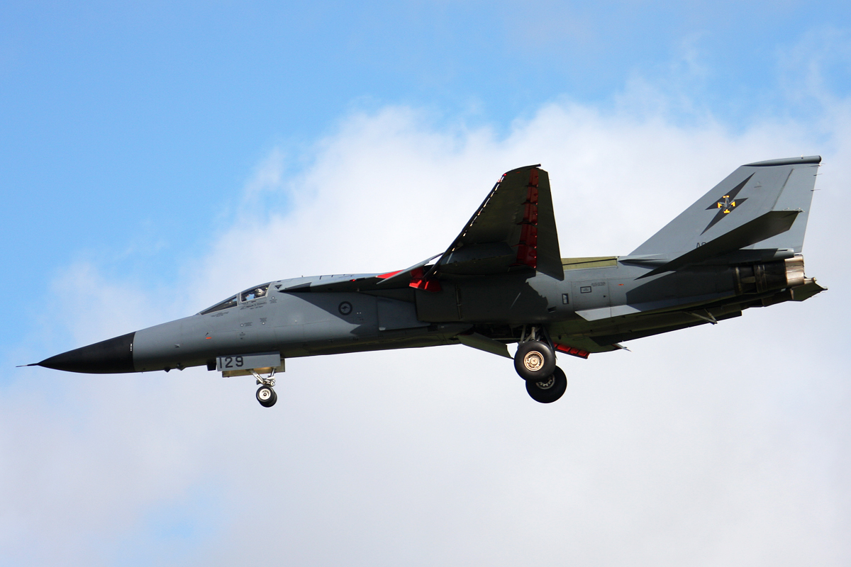 A8-129 · General Dynamics F-111C Aardvark · (CHC/NZCH)