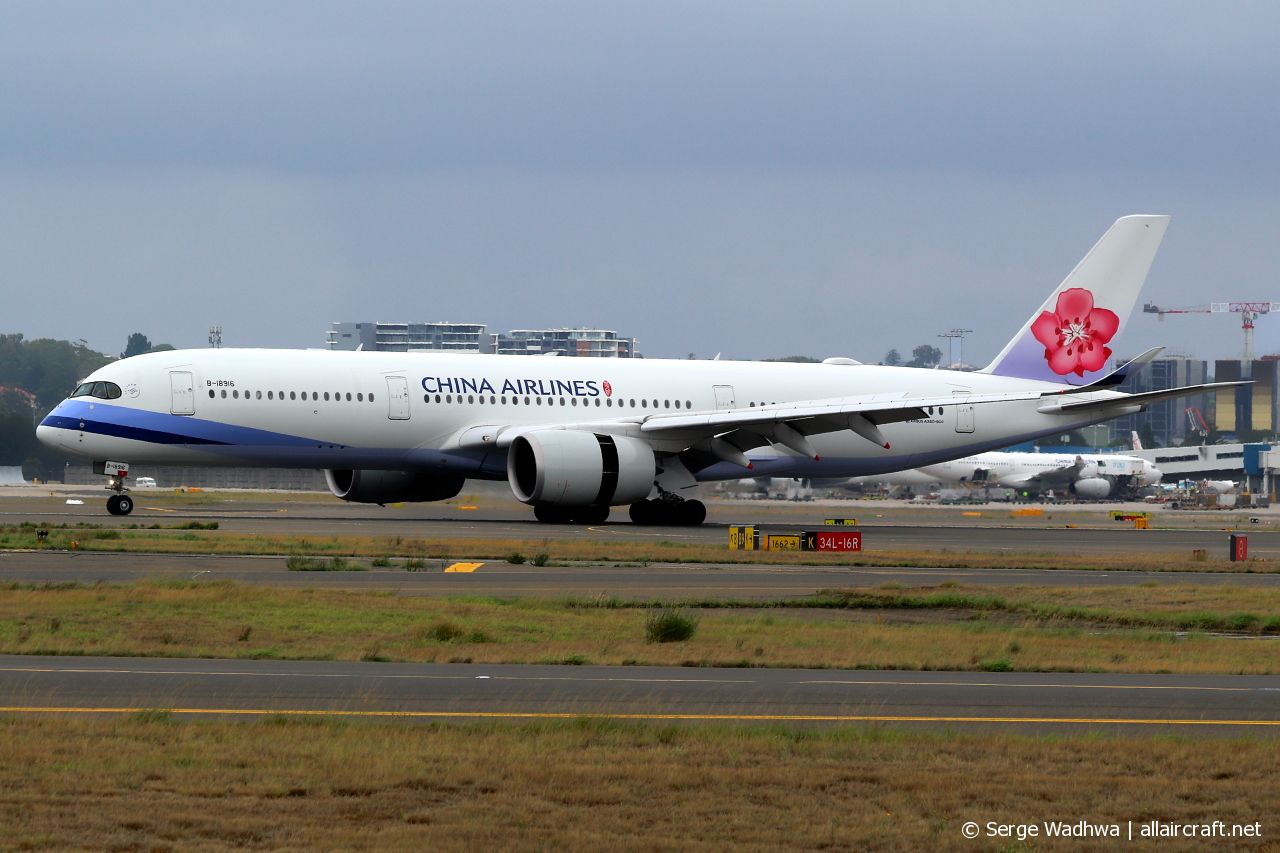 B-18916 (191) 2018 Airbus A350-941