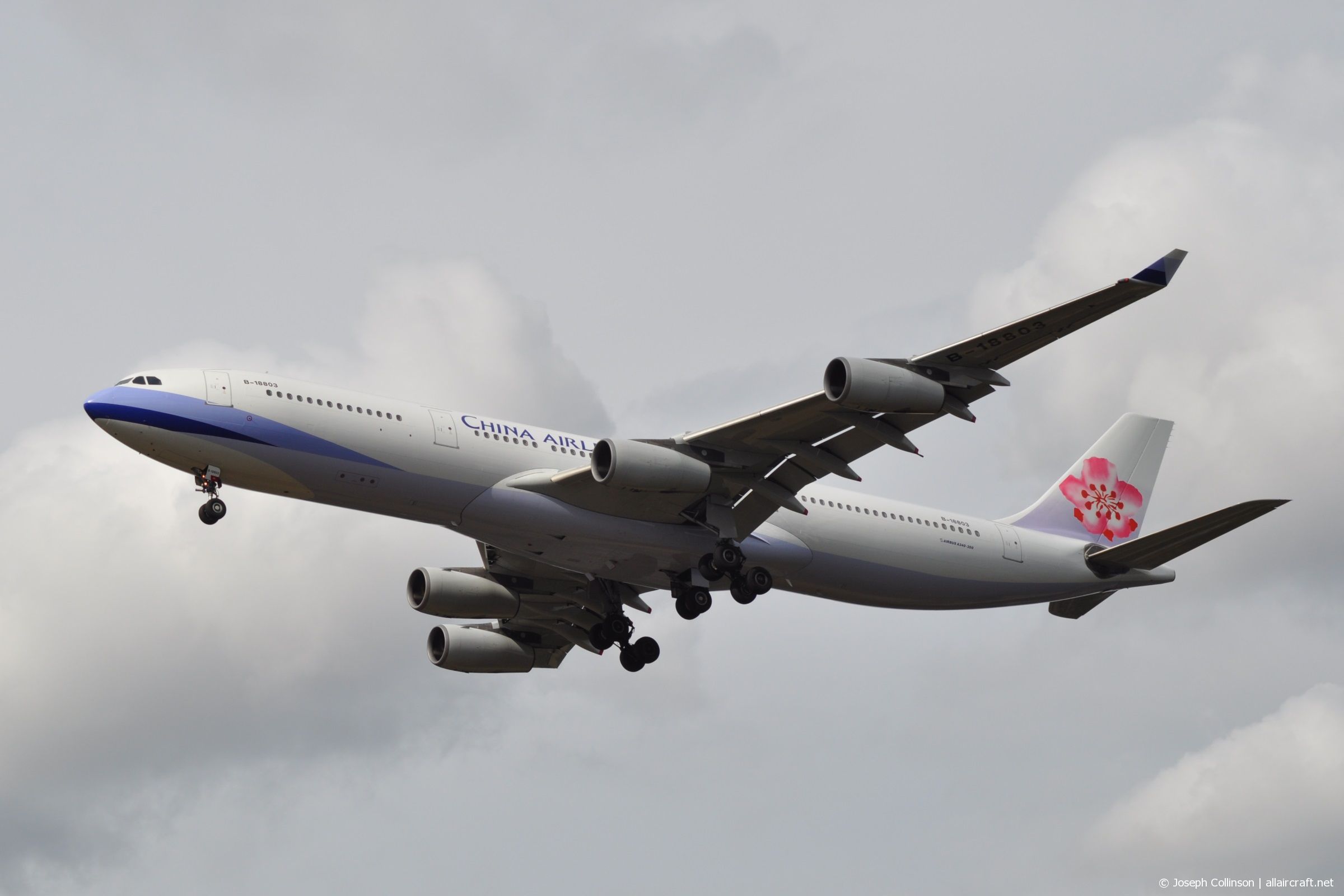 B-18803 (411) 2001 Airbus A340-313