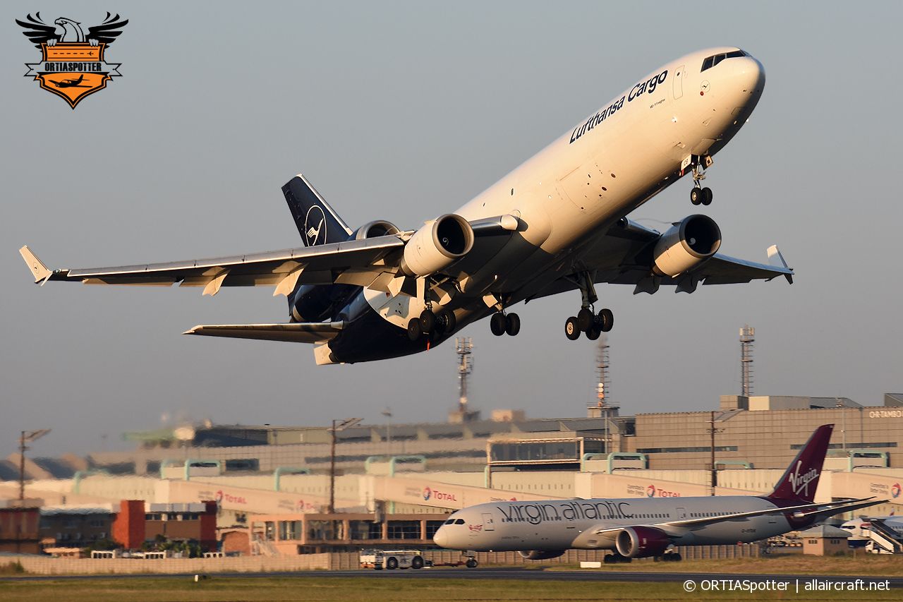 D-ALCB (48782) 1998 McDonnell Douglas MD-11(F)