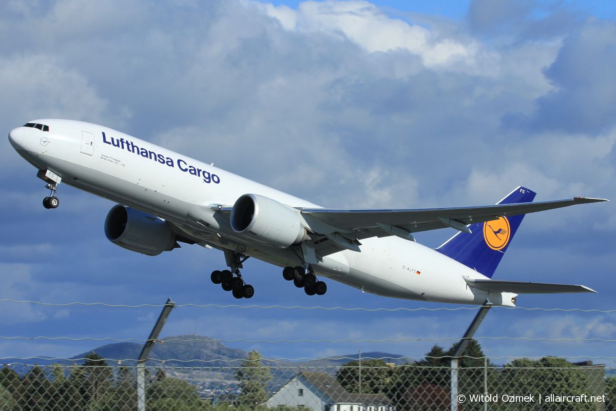 D-ALFC (41676) 2014 Boeing 777-FBT