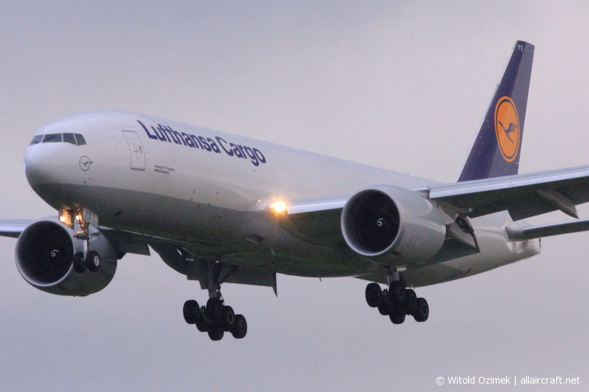 D-ALFE · Boeing 777-FBT · (SVG / ENZV)