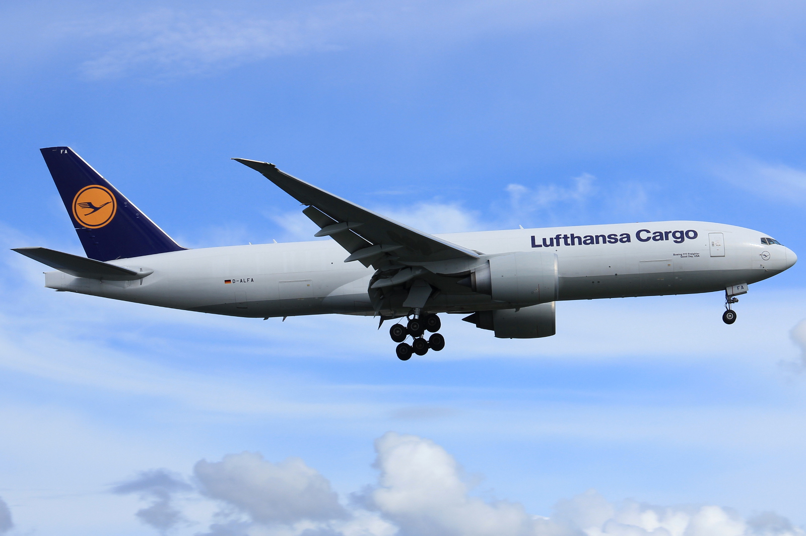 D-ALFA (41674) 2013 Boeing 777-FBT