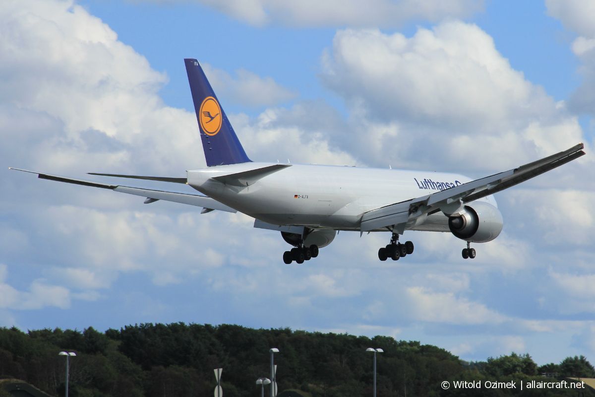 D-ALFA · Boeing 777-FBT · (SVG / ENZV)