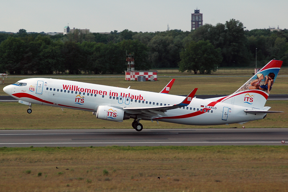 D-AXLD · Boeing 737-8FH(WL) · (TXL / EDDT)
