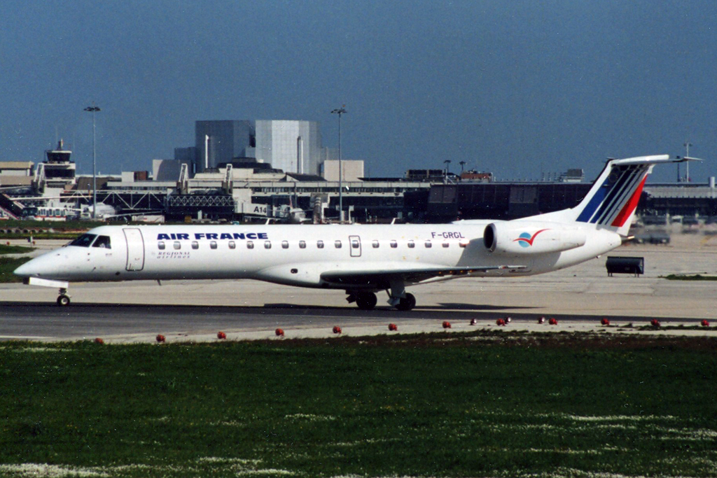 F-GRGL · Embraer ERJ-145EU · (LIS / LPPT)
