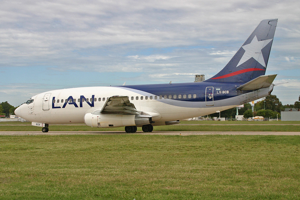 LV-BCB, (cn 22121), Boeing 737-230/Adv