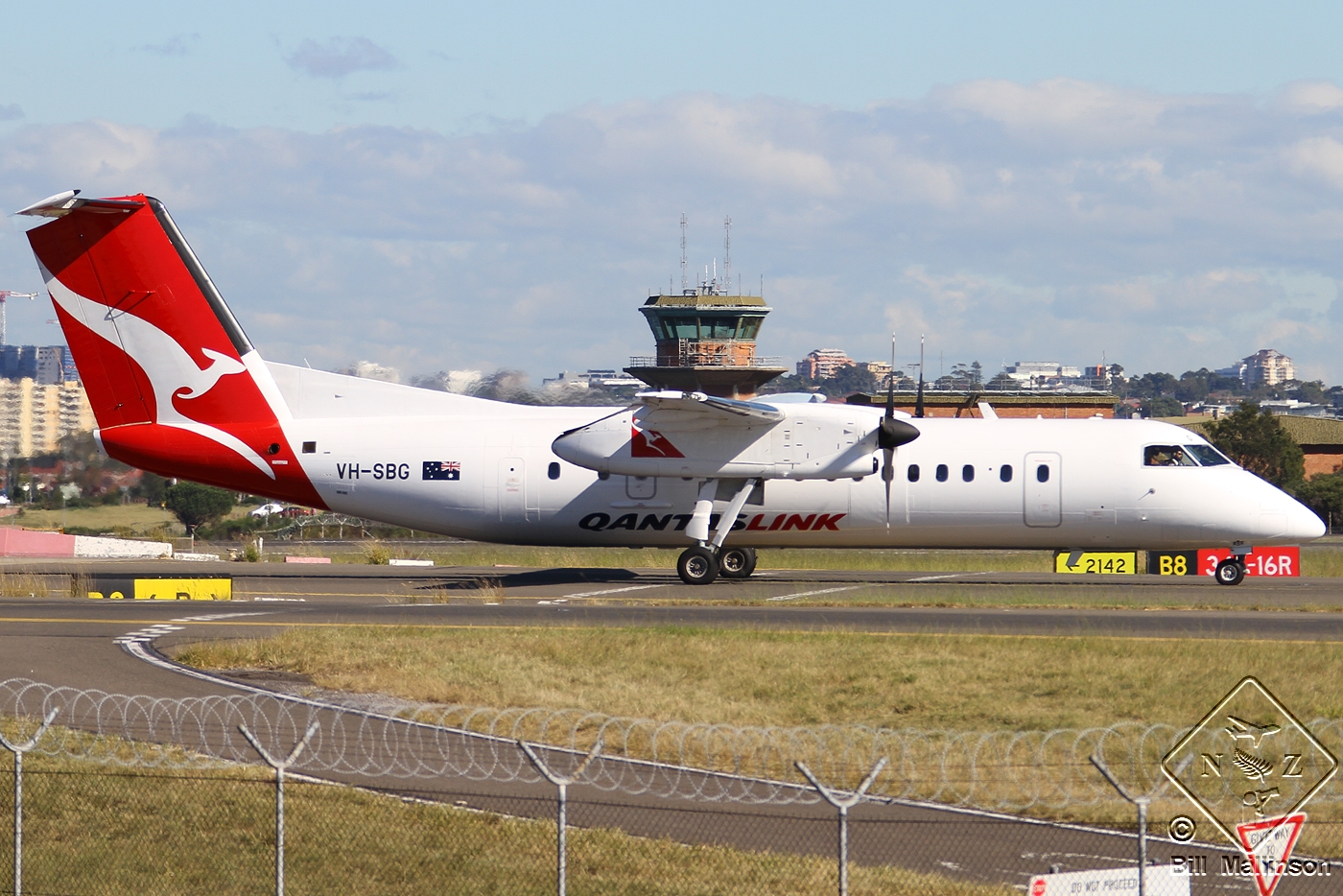 VH-SBG · Bombardier Dash 8-Q315 · (SYD / YSSY)