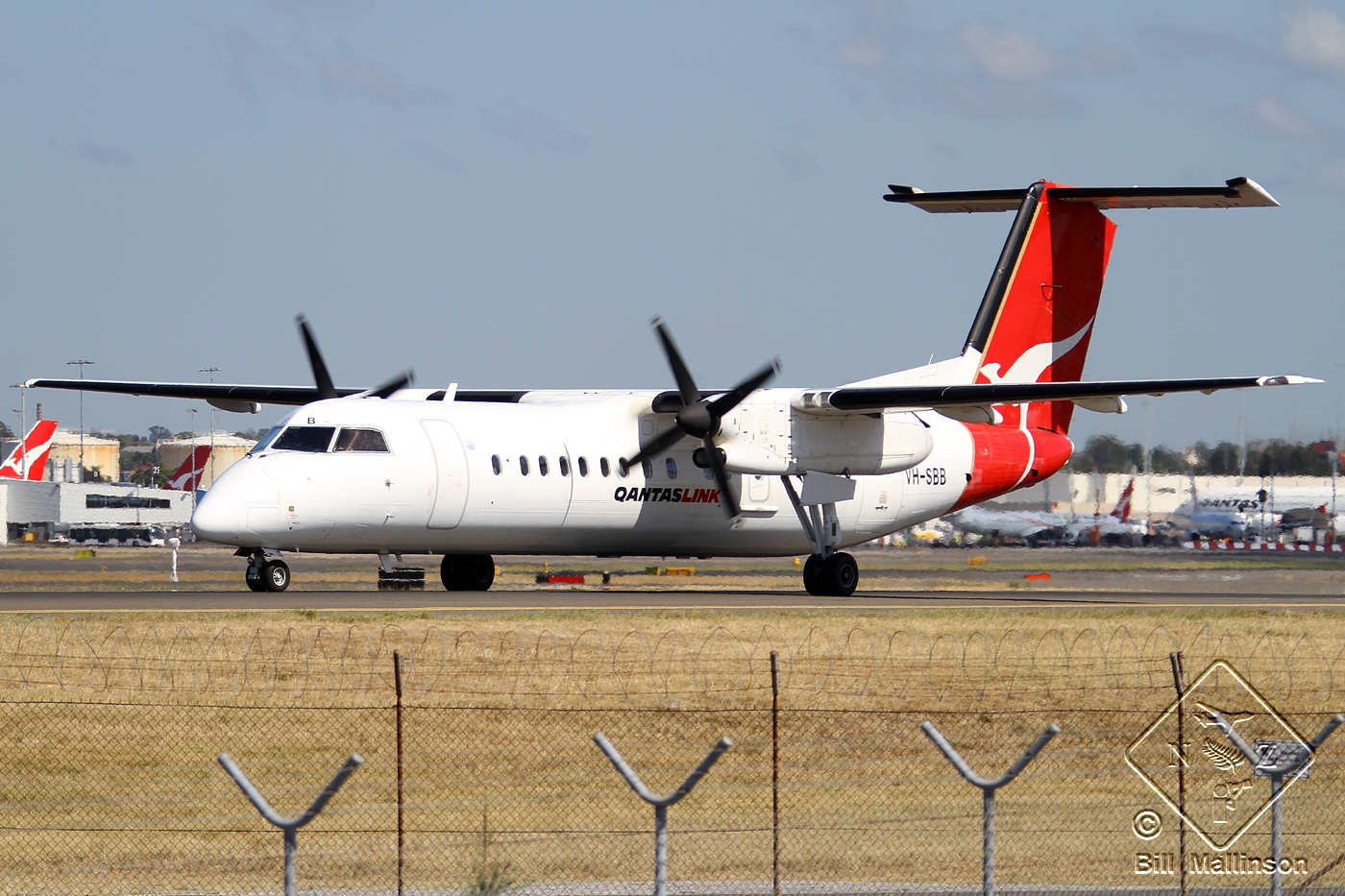 VH-SBB · Bombardier Dash 8-Q311 · (SYD / YSSY)