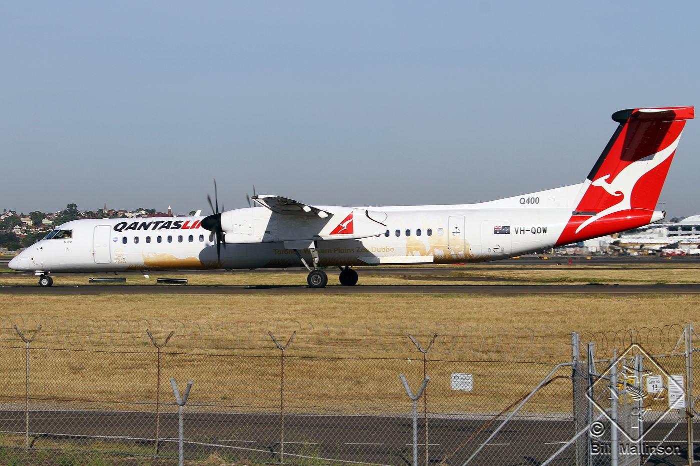 VH-QOW (4285) 2009 Bombardier Dash 8-Q402
