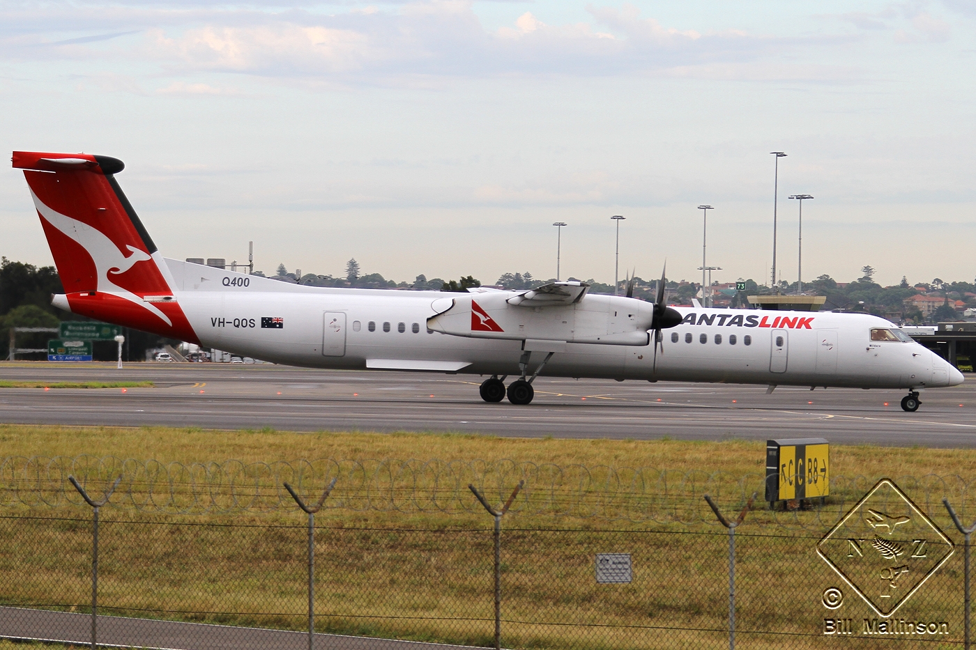 VH-QOS (4263) 2009 Bombardier Dash 8-Q402