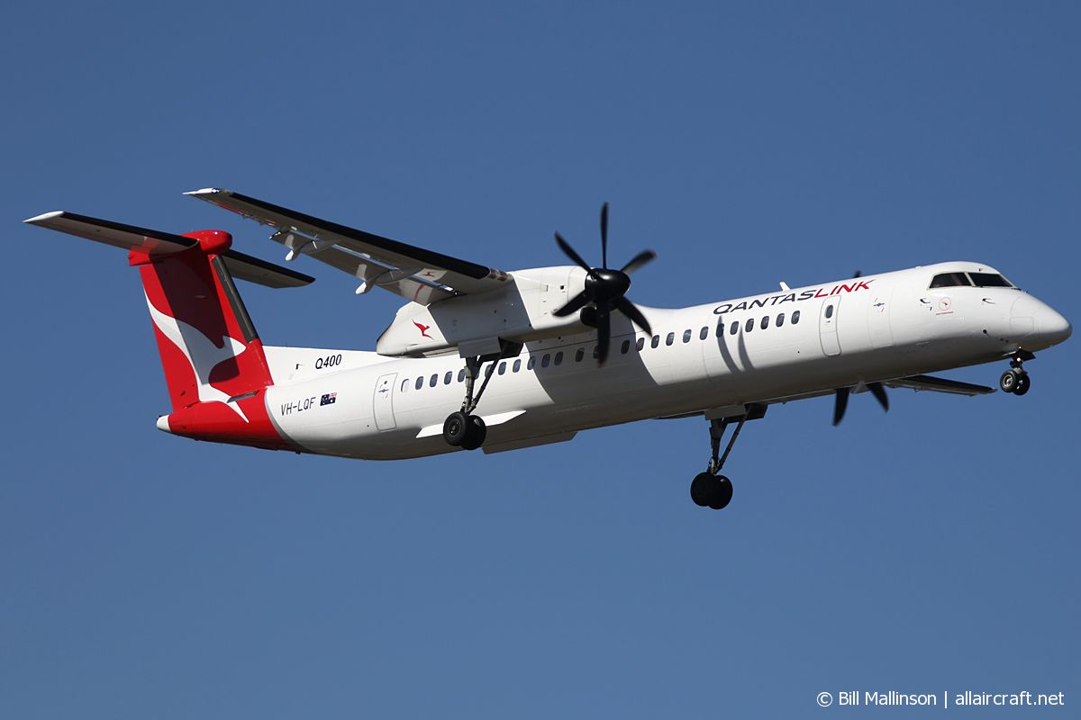 VH-LQF · Bombardier Dash 8-Q402 · (SYD / YSSY)