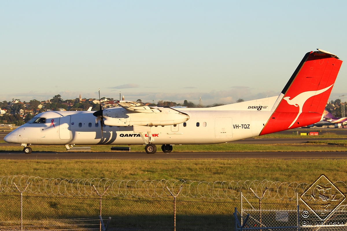 VH-TQZ (555) Bombardier Dash 8 Q315