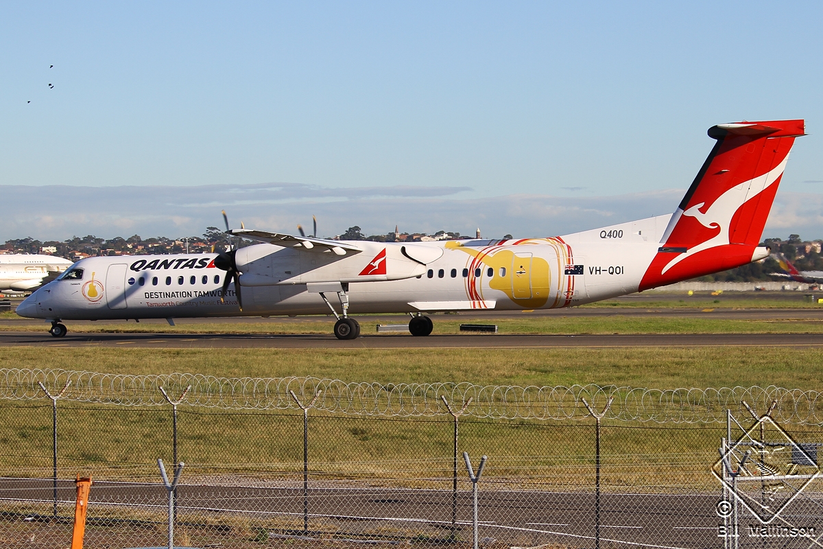VH-QOI (4189) 2007 Bombardier Dash 8-Q402