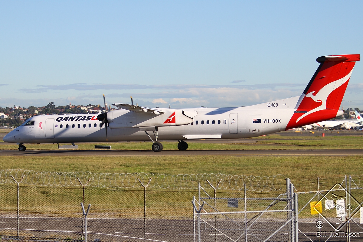 VH-QOX · Bombardier Dash 8-Q402 · (SYD / YSSY)