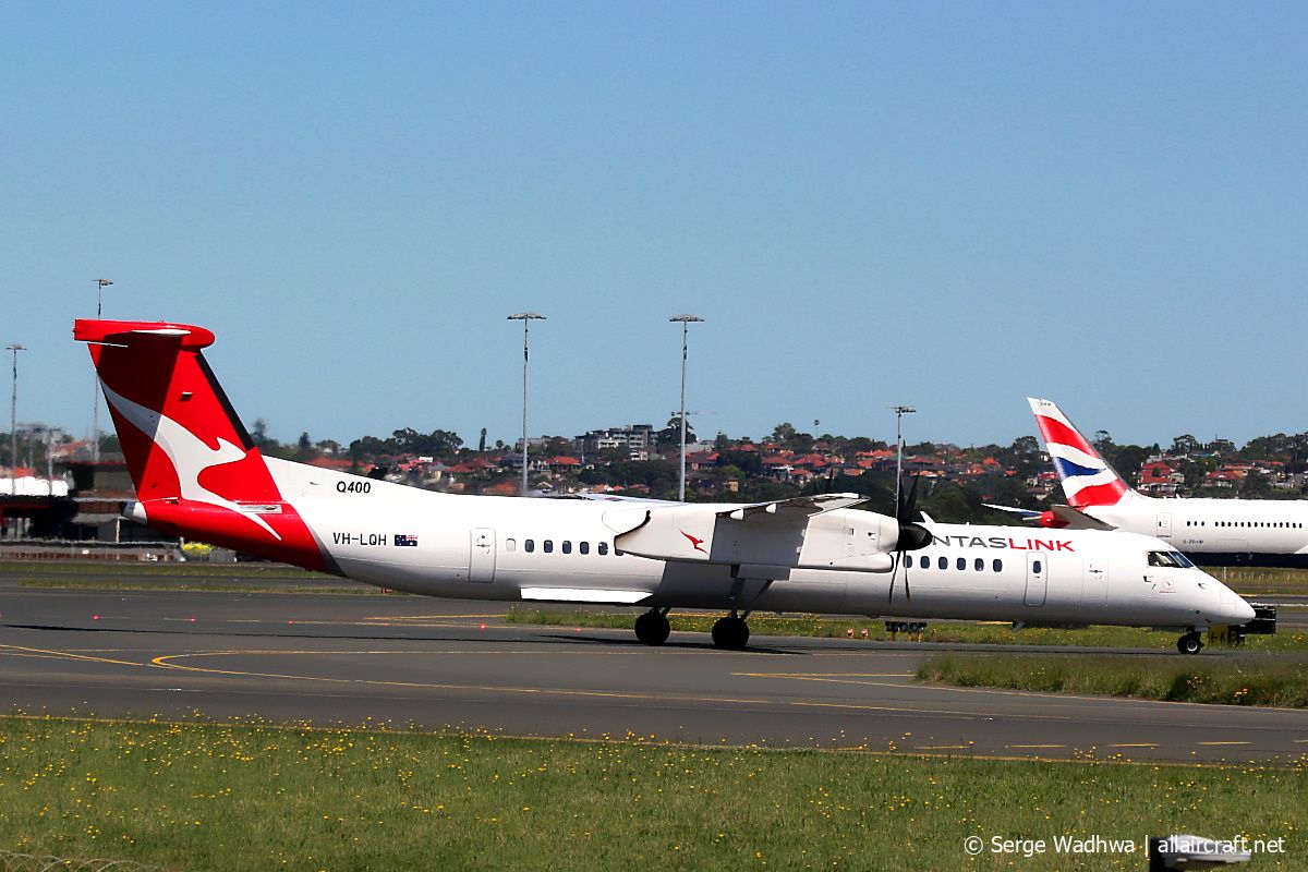 VH-LQH (4431) 2012 Bombardier Dash 8-Q402
