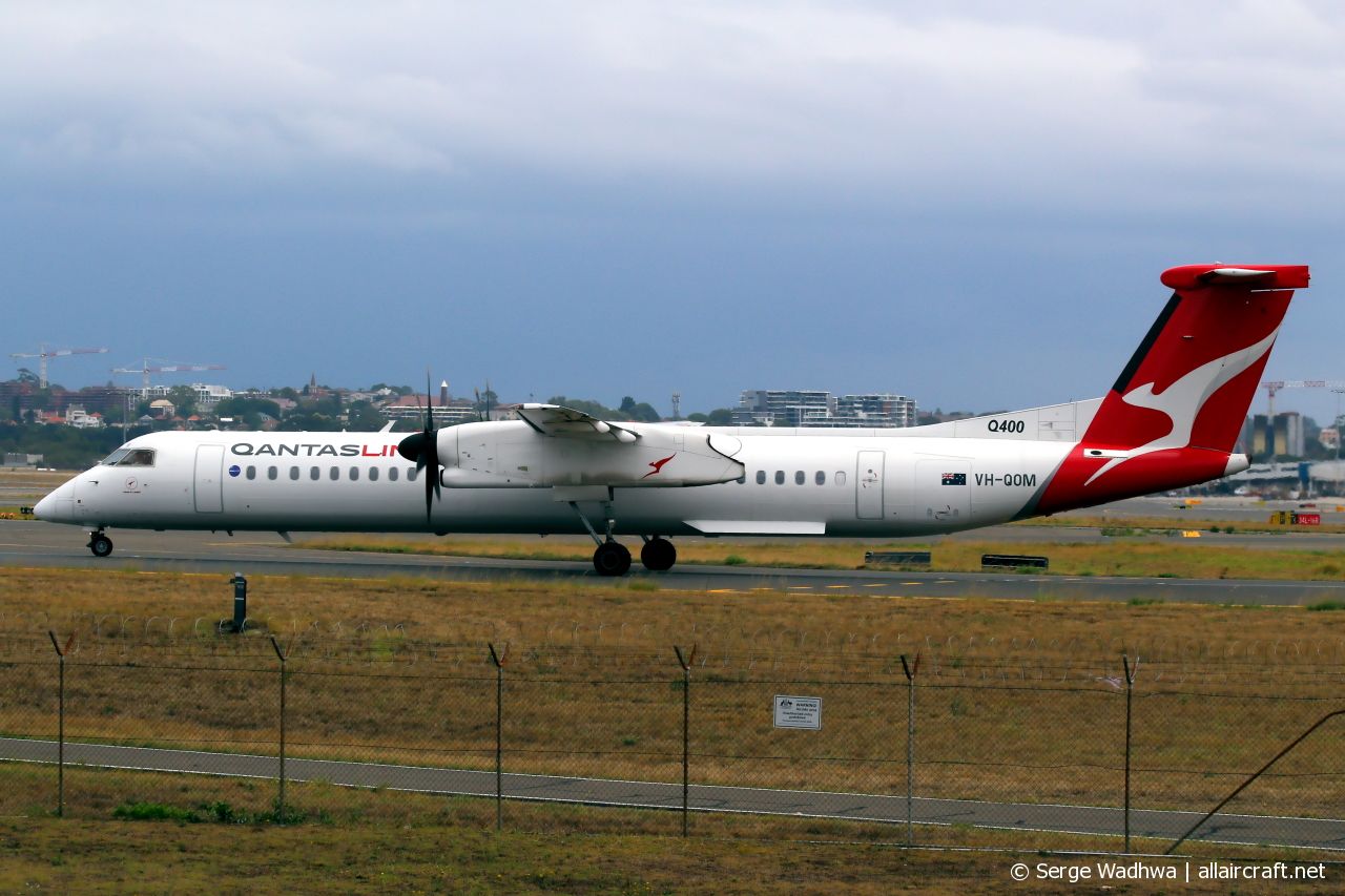 VH-QOM (4217) 2008 Bombardier Dash 8-Q402