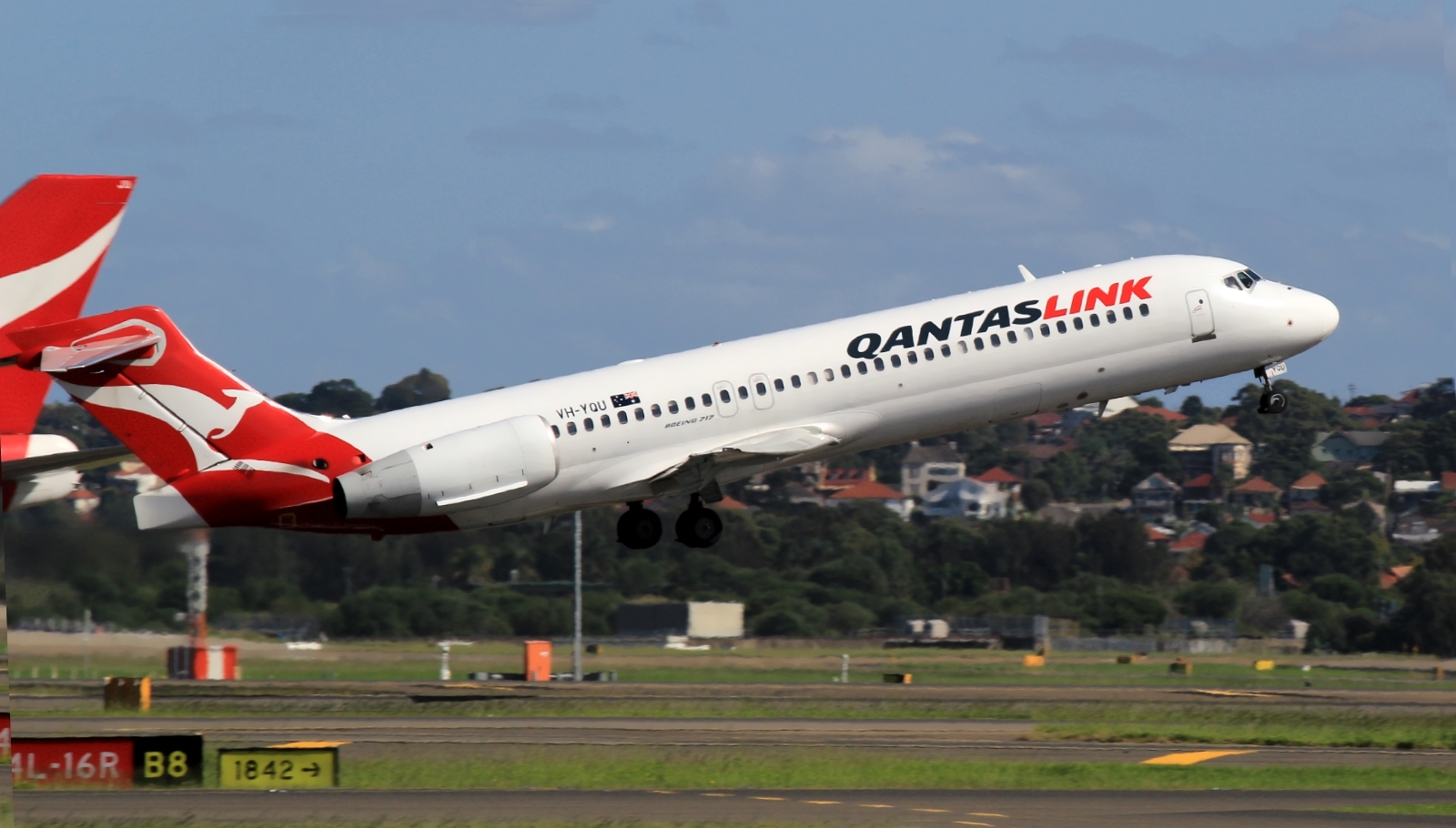 VH-YQU, (cn 55180), Boeing 717-2BL