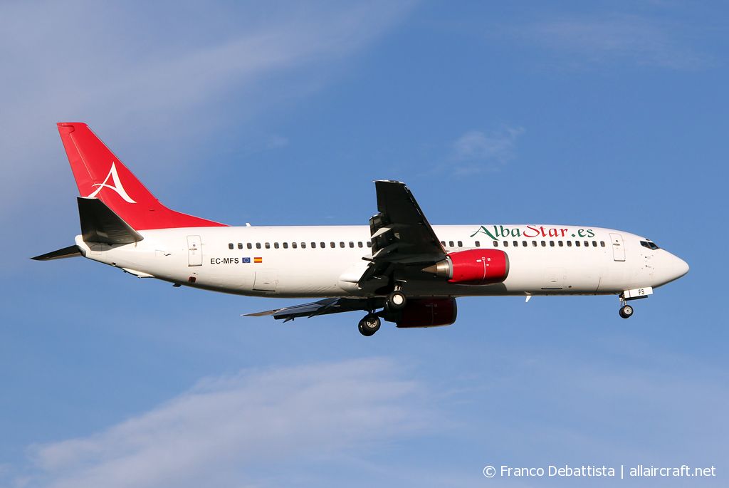 EC-MFS (cn 25178) Boeing 737-4Y0