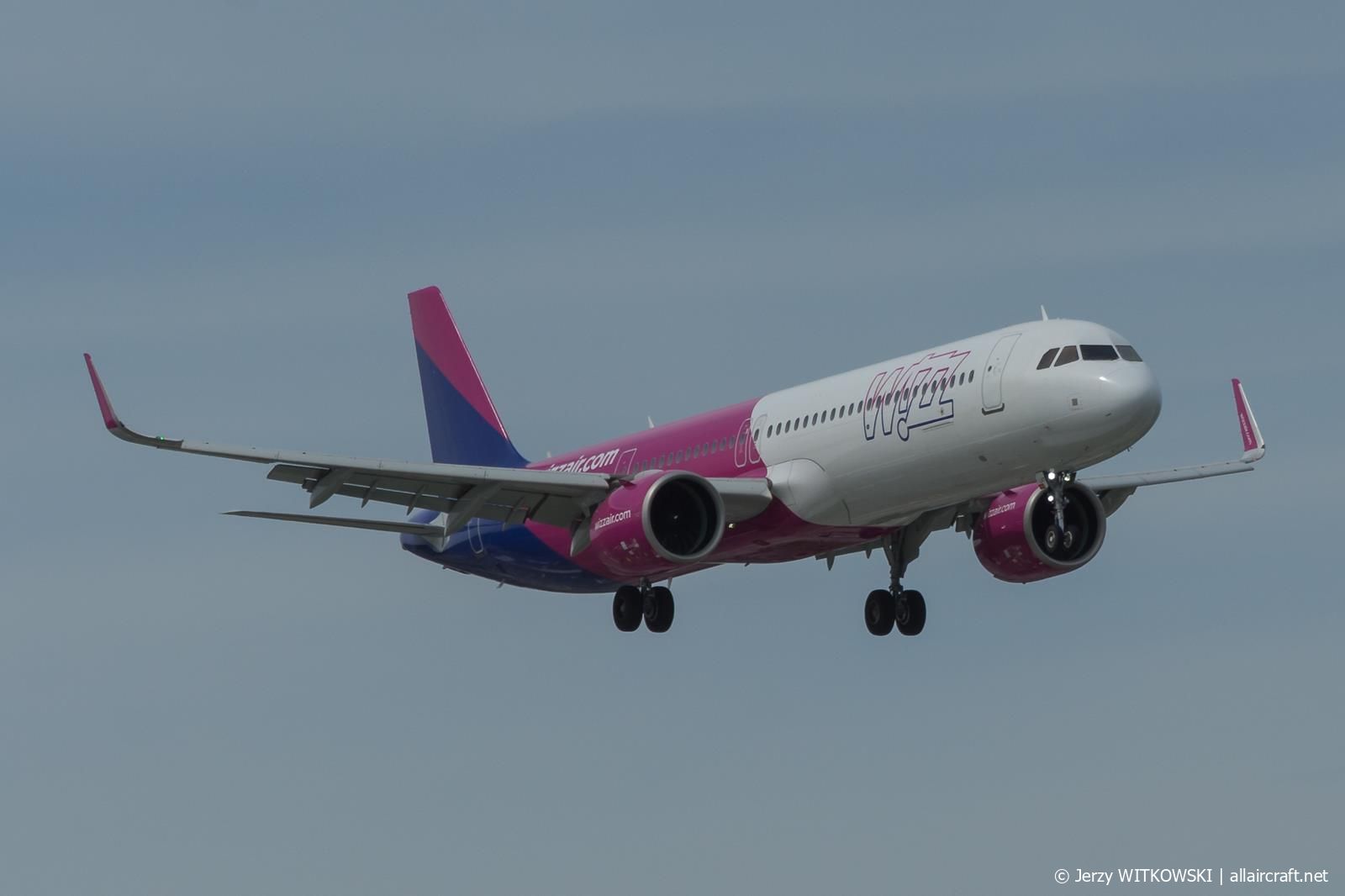 HA-LZR (10889) 2022 Airbus A321-271NX