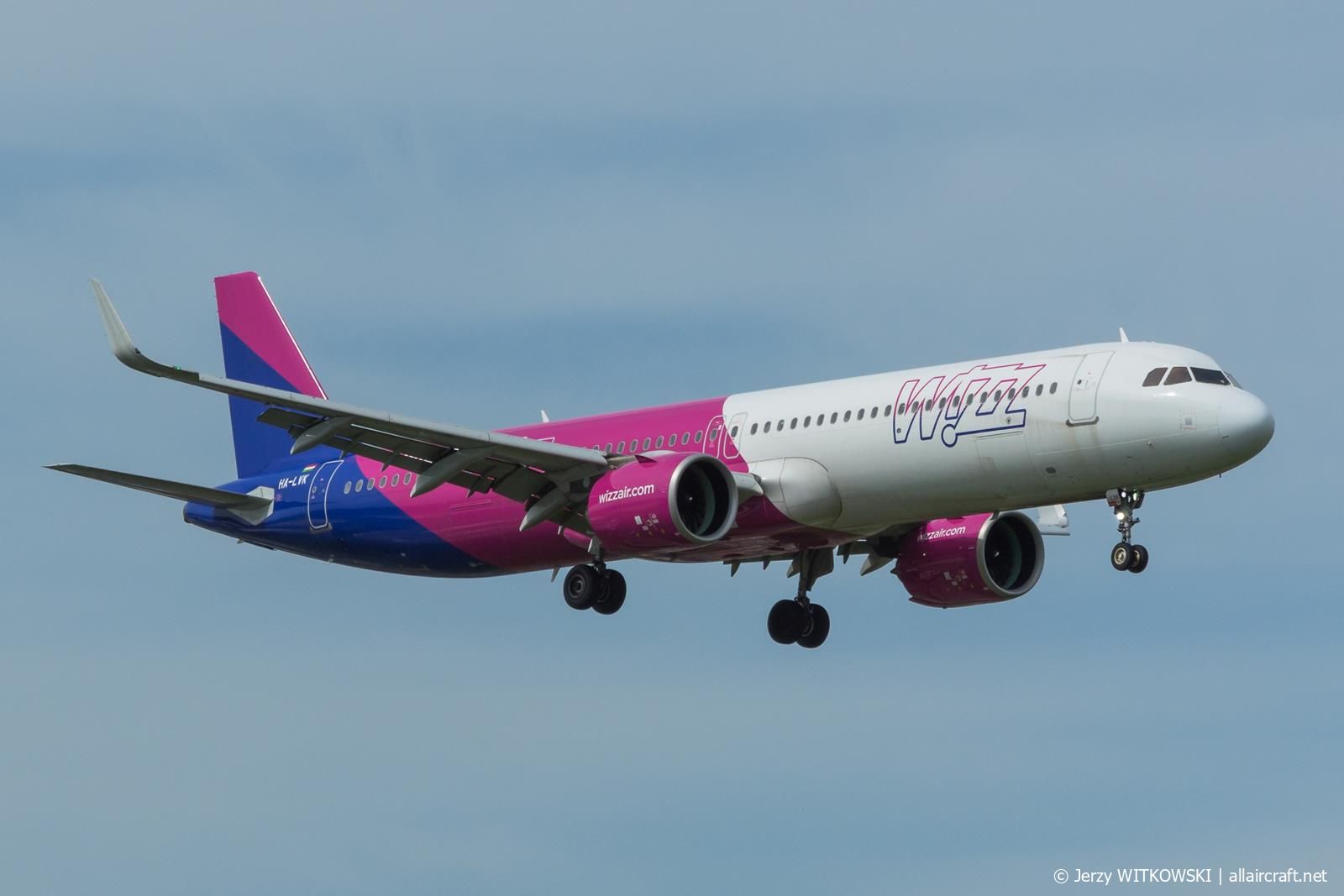 HA-LVK (9444) 2020 Airbus A321-271NX